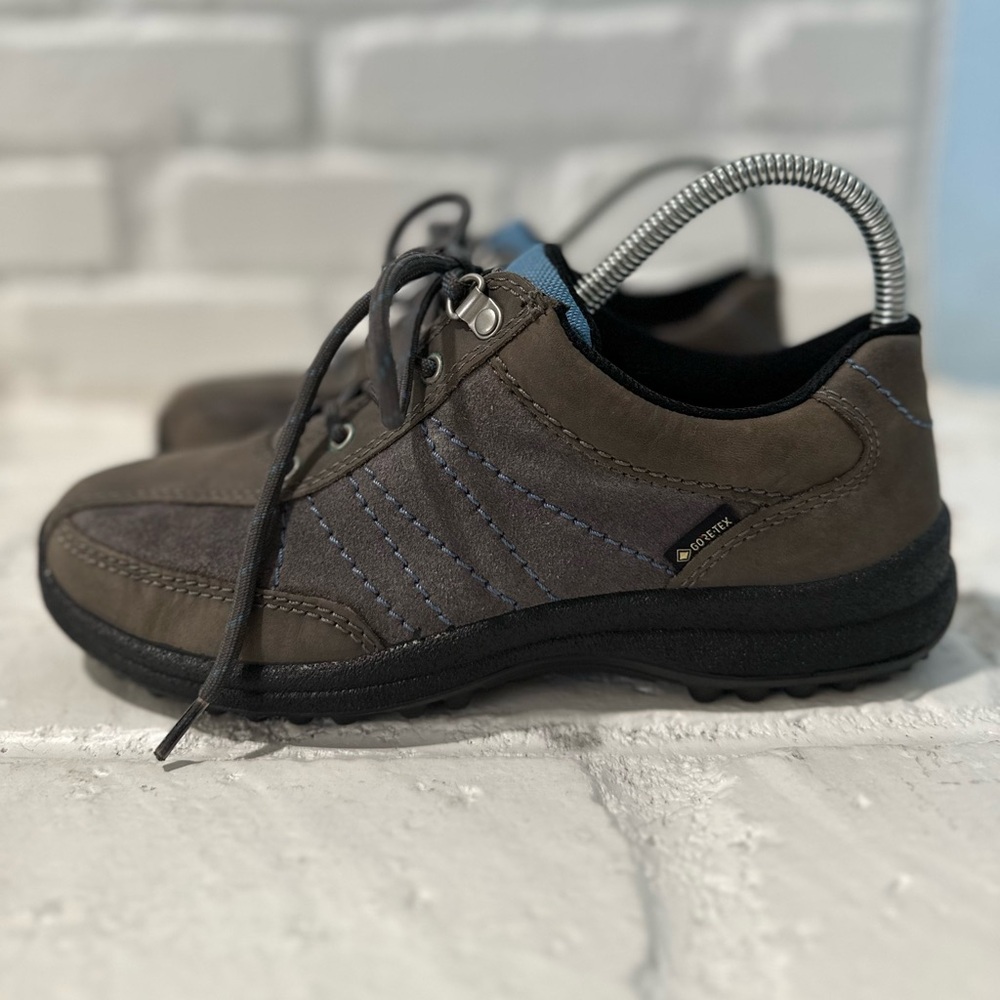 HOTTER Mist GTX Gore-Tex Waterproof Ortholite Walking Shoes, Women’s size 7
